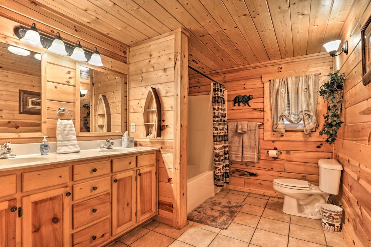 Pigeon Forge Cabin With Games, 1 Mi To Parkway! Extérieur photo