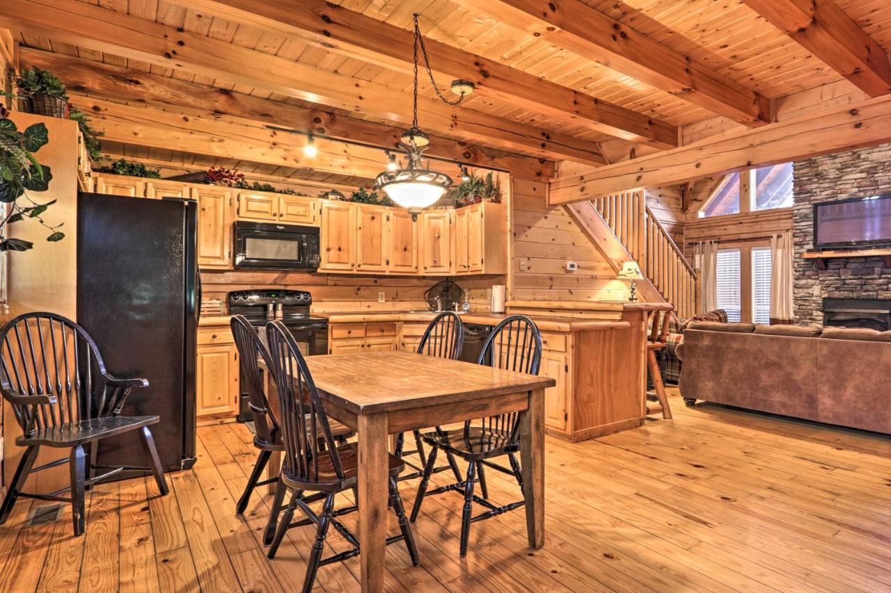 Pigeon Forge Cabin With Games, 1 Mi To Parkway! Extérieur photo